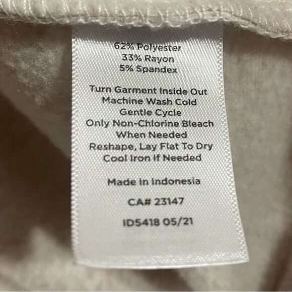 T by Talbots Cream Pullover Hoodie with Zipper Pockets Small - Picture 4 of 9